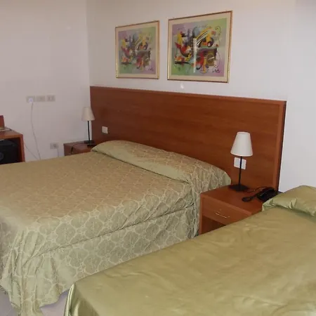 Solaria Hotell
