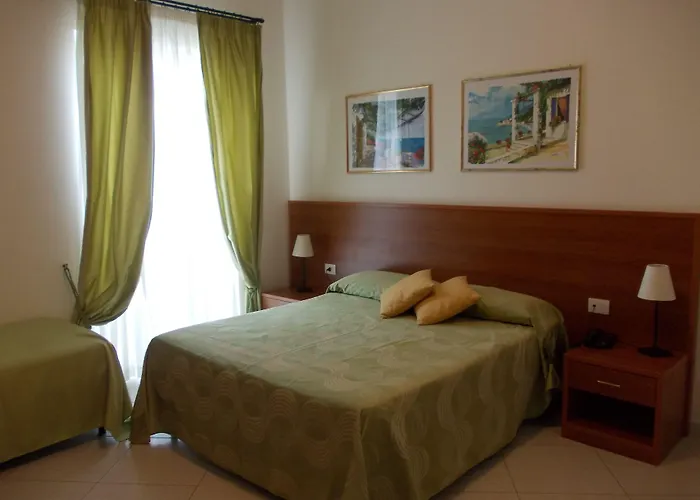 Solaria فندق رودي غارغانيكو