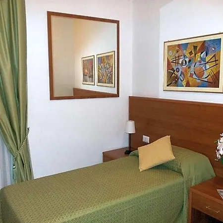 Solaria מלון 3*