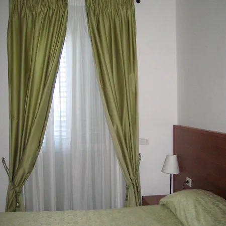 Solaria Отель