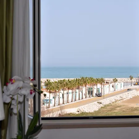 Отель Solaria 3*