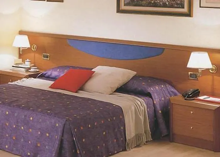 Solaria فندق رودي غارغانيكو