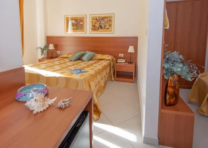 Solaria فندق رودي غارغانيكو
